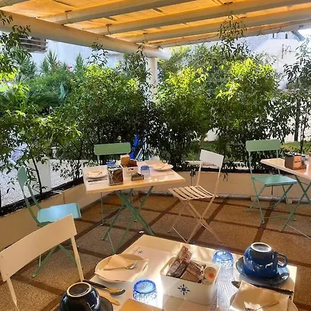 Villamarina42 Couette-café